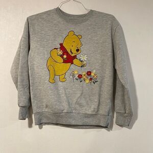 Disney Winnie the Pooh Sweatshirt XS | Floral Graphic Crewneck Gray